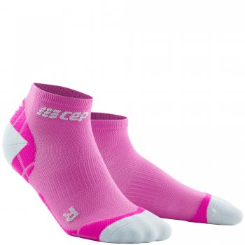 CEP Ultralight Low Cut Compression Socks Damen | Electric Pink